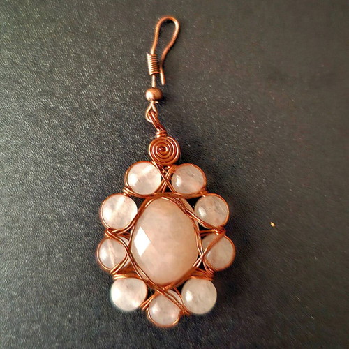 Pendant rose quartz new, handmade with copper