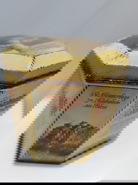 Παλιό μεταλλικό κουτί
