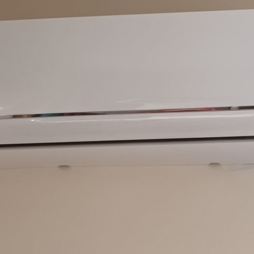 Pitsos Inverter Air Conditioner 12.000BTU like new, quiet and efficient