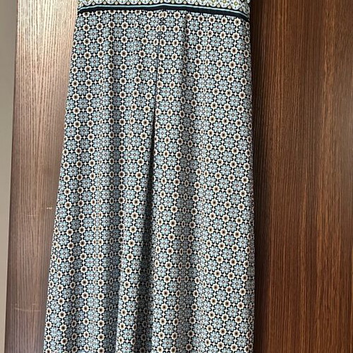 Dress No S, extremely impressive, for morning and evening.