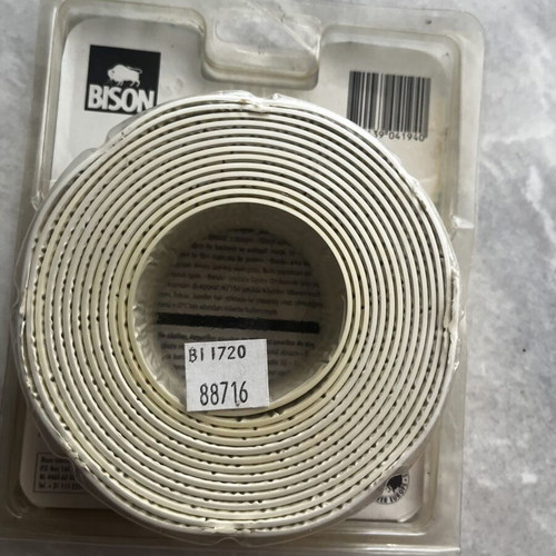 Bison sealant strip for bathtub and kitchen waterproofing