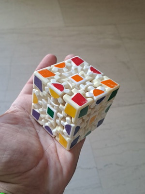 Gear cube used in very good condition