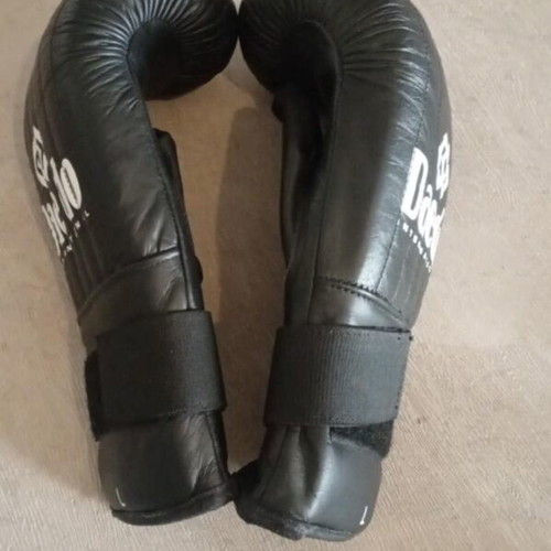 Daedo boxing gloves size Large new