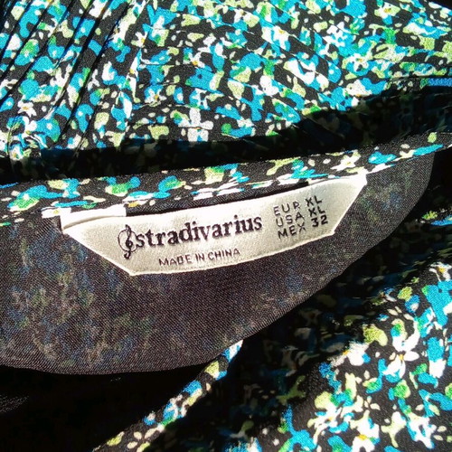 Stradivarius blouse airy floral like new, size XL