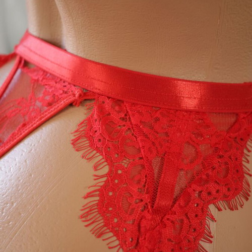 Lingerie set of three pieces with lace, red, new