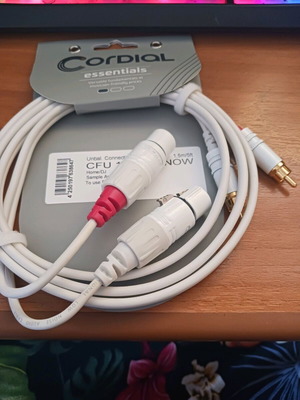 Καλώδιο Cordial CFU 1,5 m καινούργιο essentials record output
