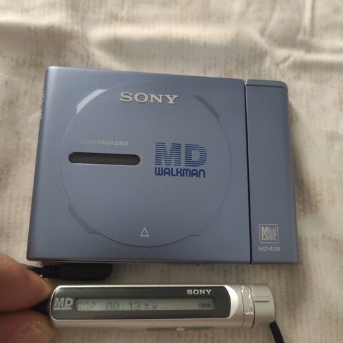 Sony MD Walkman MZ-E25 vintage
