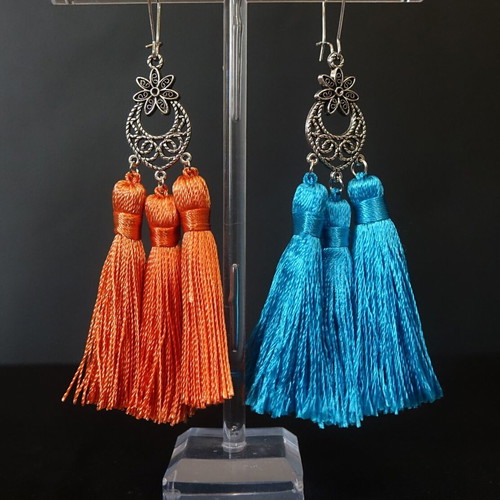 Tassel earrings new, multicolor and silver