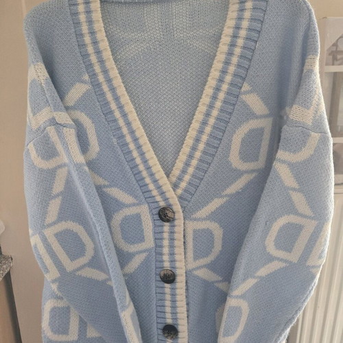 Cardigan with pattern like new, blue, one size