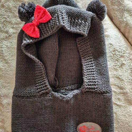 Disney women's hat new, brown, one size