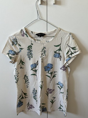Dorothy Perkins floral cotton t-shirt white like new, size L