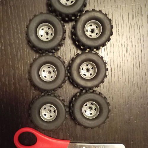 Lego wheels like new, 7 gray pieces, Lego and compatible