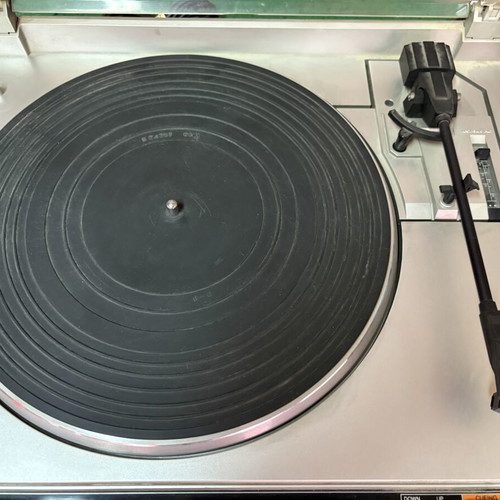 JVC L-A110 vintage vinyl turntable used, for repair or parts