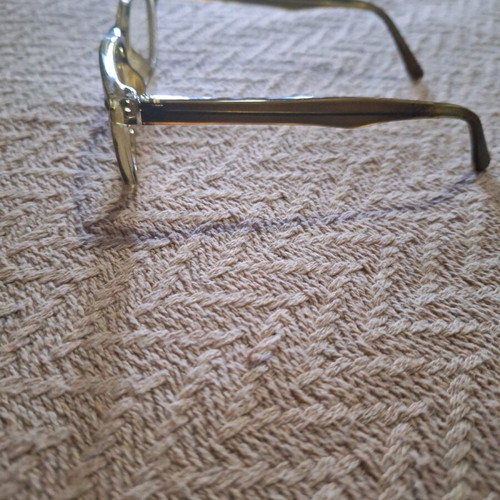 Women's eyeglass frame like new, green