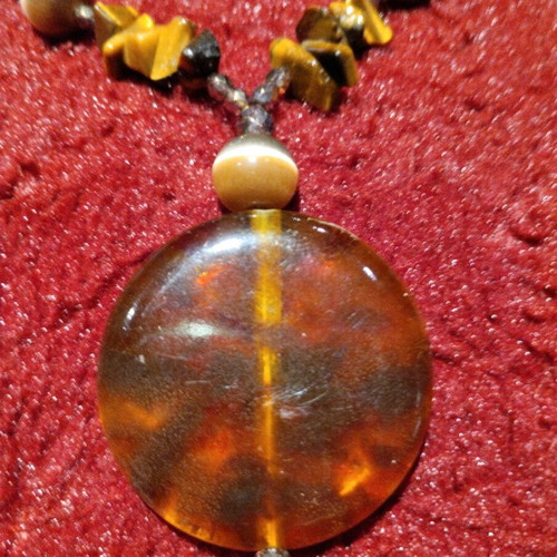 Necklace with tiger eye beads like new, brown shades