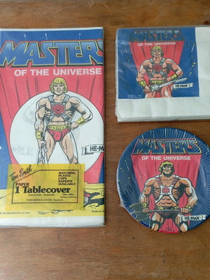 Σετ για party HeMan Masters of the Universe καινούργιο, τραπεζομάντηλο, πιατάκια, χαρτοπετσέτες