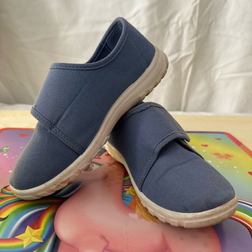 Boys boots size 31 like new, gray and blue casual
