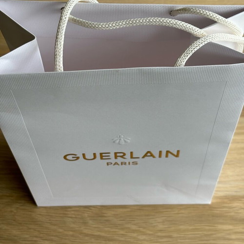 Guerlain Paris white shopping bag new