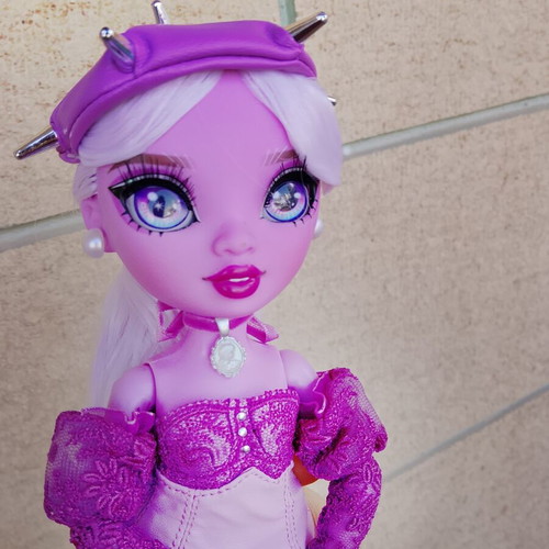 Shadow High Series 3 Lavender Lynn doll