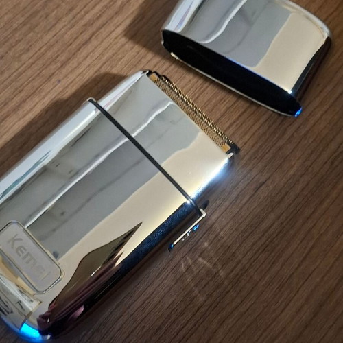 Kemei KM-TX1 Rechargeable Face Shaver like new