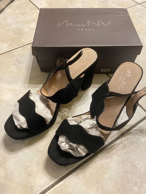 Miss NV black suede sandals new, heel 7-8 cm