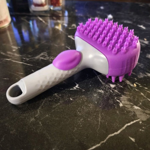 Pet massage and cleaning brush with soap container new