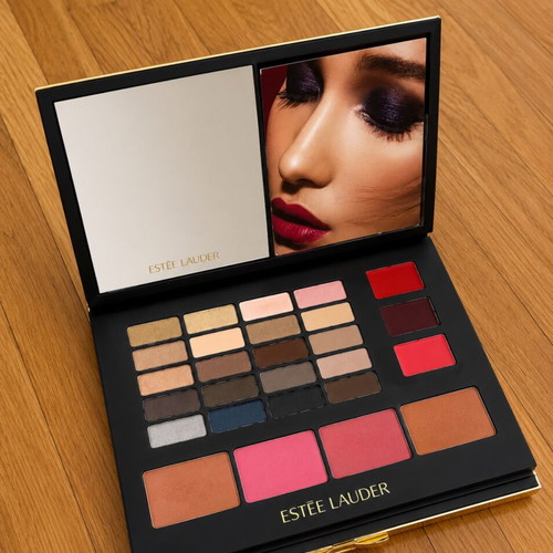 Estée Lauder Holiday Blockbuster Limited Edition makeup palette