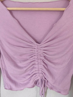 Blouse like new with adjustable drawstring length, crop style