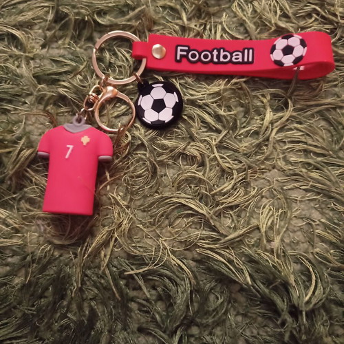 Ronaldo Keychain like new, red