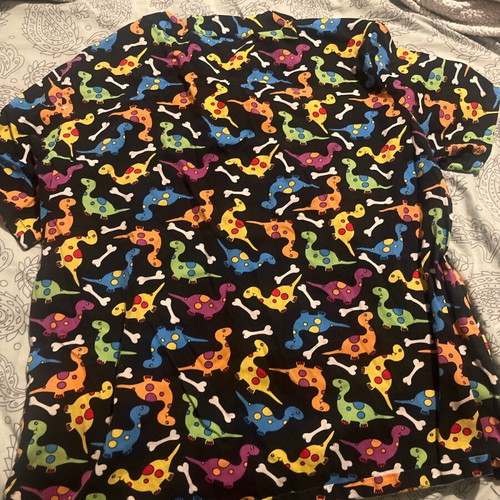 Kitchen blouse like new XL with colorful dinosaurs