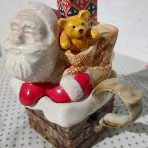 Santa vintage teapot by Paul Cardew used, collectible