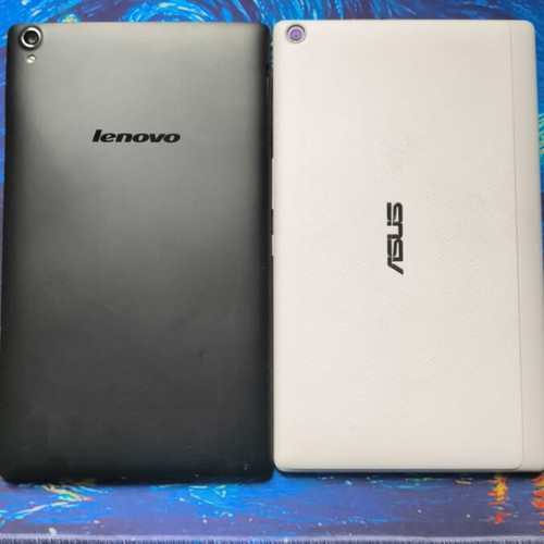 Tablet 2 used for spare parts 8 inches Lenovo and Asus
