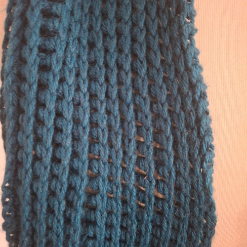 Handmade knitted unisex scarf blue in like new condition