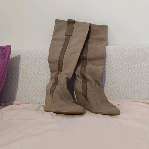 Zara women's boots used with 10 cm heel without zipper beige size 38