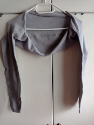 Benetton bolero used, gray