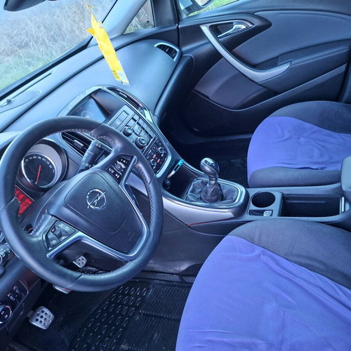Opel Astra J 2013 like new, 1.7 Turbo Diesel EcoFlex, manual