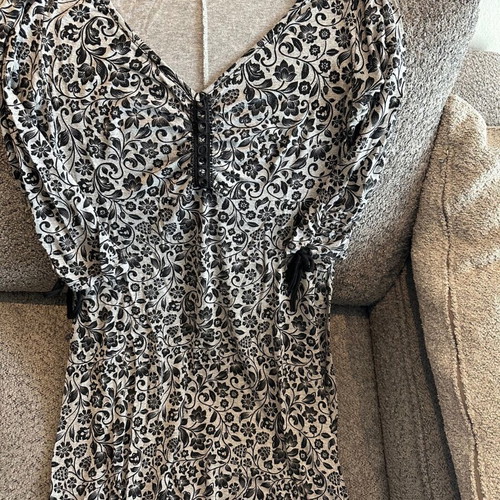 Dresses pack small-medium, excellent condition