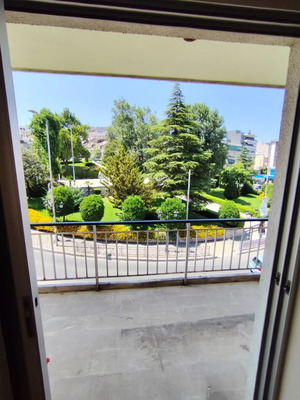 Διαμέρισμα 97 τ.μ. 1ος όροφος στην Πετρούπολη με 3 υπνοδωμάτια και ασανσέρ