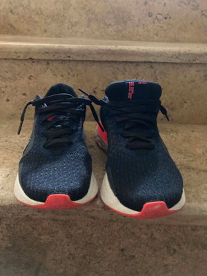 Nike Flyknit παπούτσια σαν καινούργια, μαύρο και μπλε, μέγεθος 44