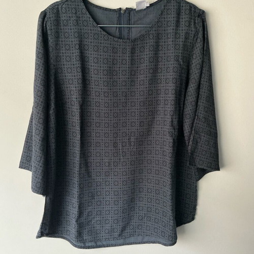 Saint Tropez blouse gray size M like new
