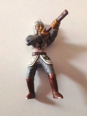 Φιγούρα μεσαιωνικού οπλίτη Simba μεταχειρισμένη με βαλίστρα ελλειπή