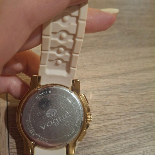 Vogue women's wristwatch like new, waterproof, gold and white