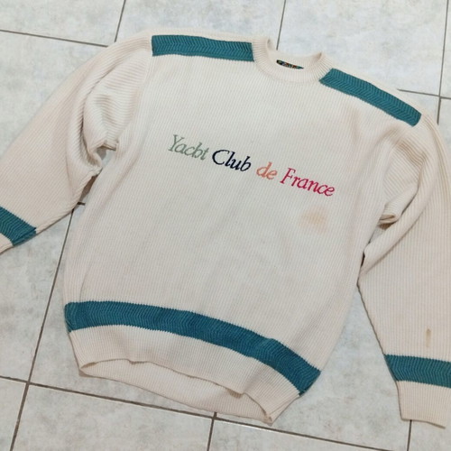 Pullover XL used with 2 stains