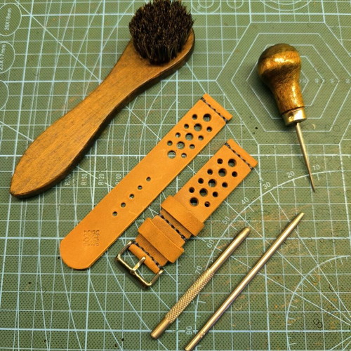 Handmade leather watch strap Racer style, custom colors