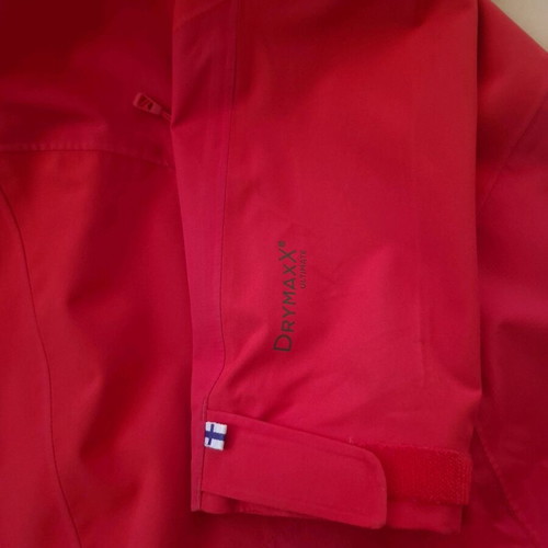 Halti jacket like new, red-raspberry with small marks