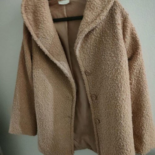 Outerwear L like new, beige