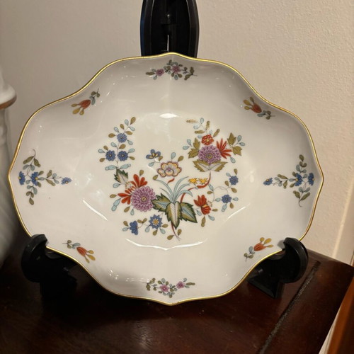 Hutschenreuther porcelain set like new