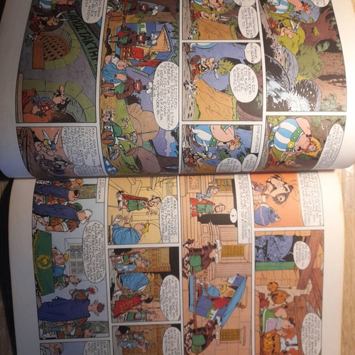 Asterix The Shield of Arvernes used illustrated magazine