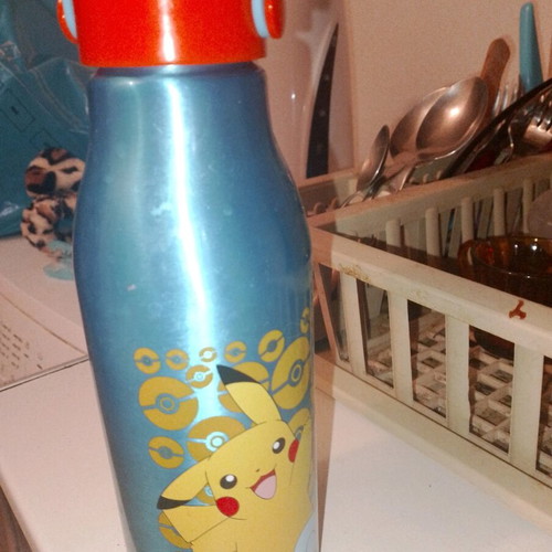 Pokemon aluminum kids water bottle like new