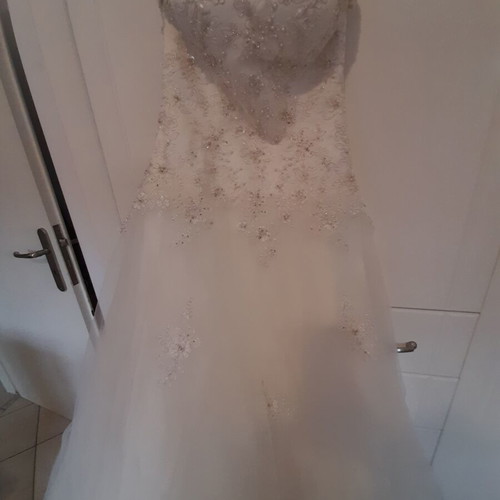 Wedding dress ivory used, strapless with thin extra straps, size small